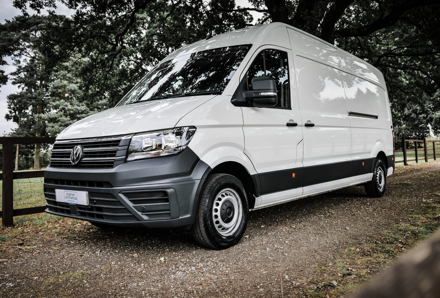 Volkswagen Crafter 2.0 TDI 140PS Commerce Business High Roof Van